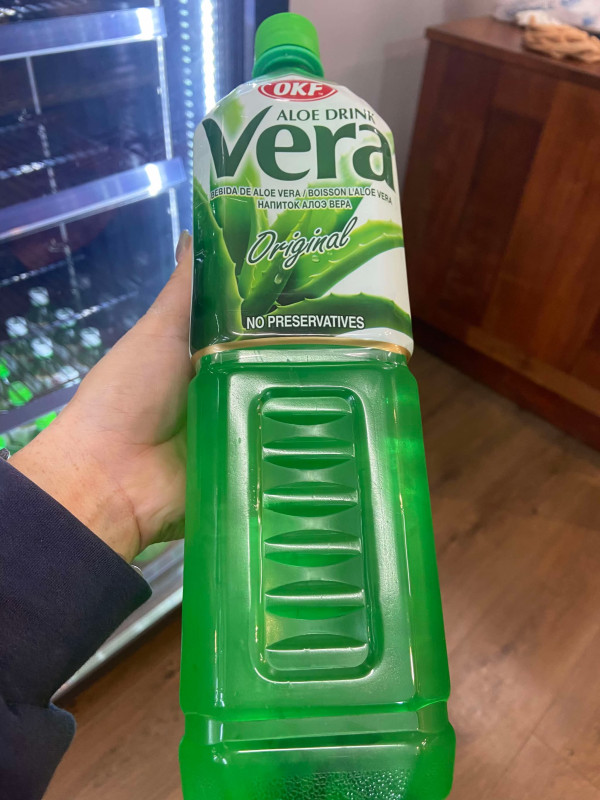 nước lô hội 8$ 1 chai