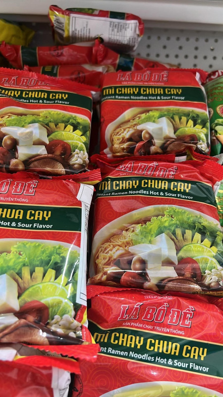 Mì chay lá bồ đề chua cay 1$ 1 gói