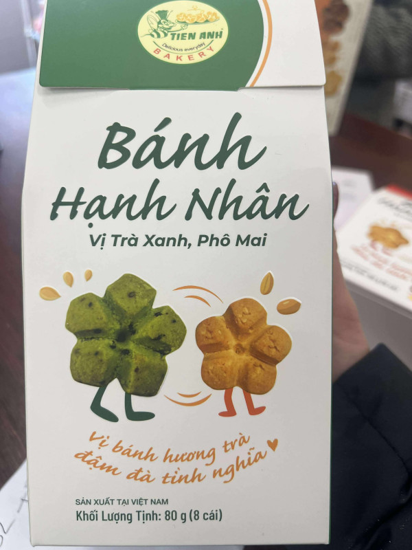 Bánh hạnh nhân vị trành xanh phô mai 18$